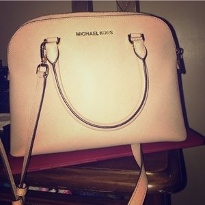 Michael Kors Purse and Wallet! SO CUTE 💞